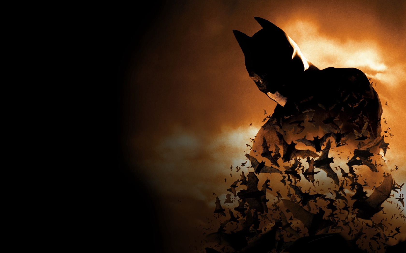 Персонаж фильма Бэтмен при свете луны