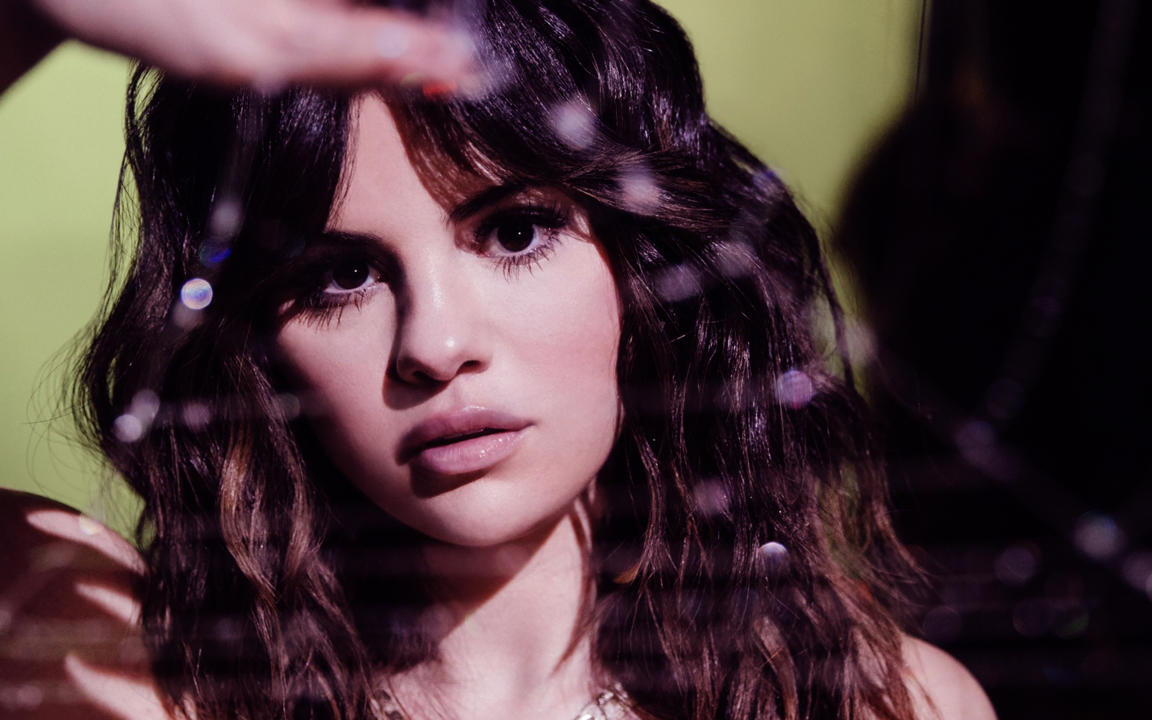 Актриса, певица Селена Гомес лицо крупным планом