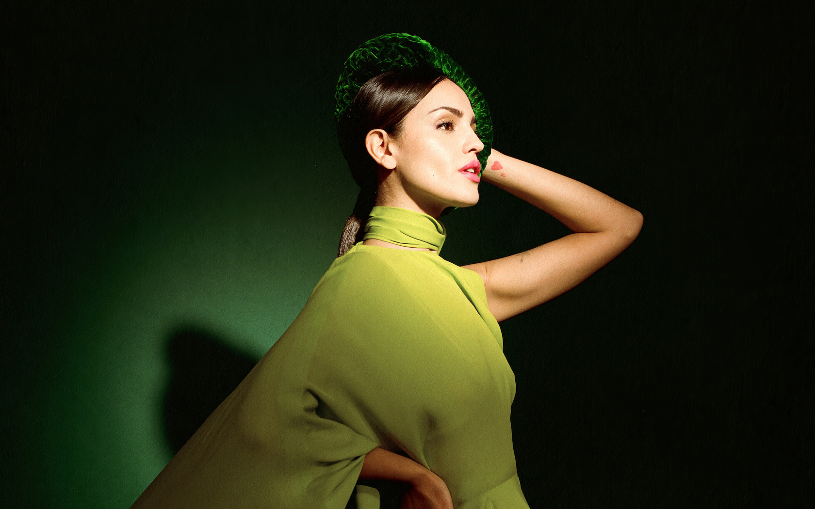 Стильная мексиканская актриса Эйса Гонсалес