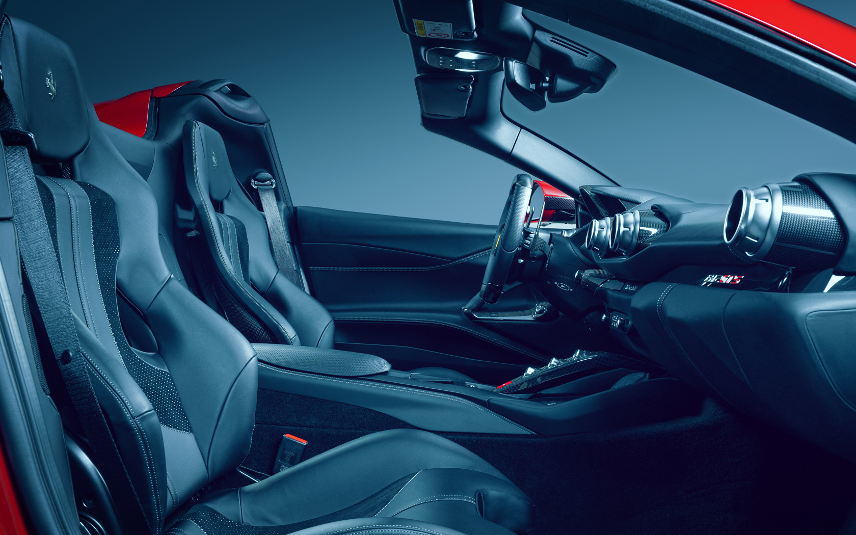 Черный салон автомобиля Ferrari 812 GTS N-Largo 2021 года 