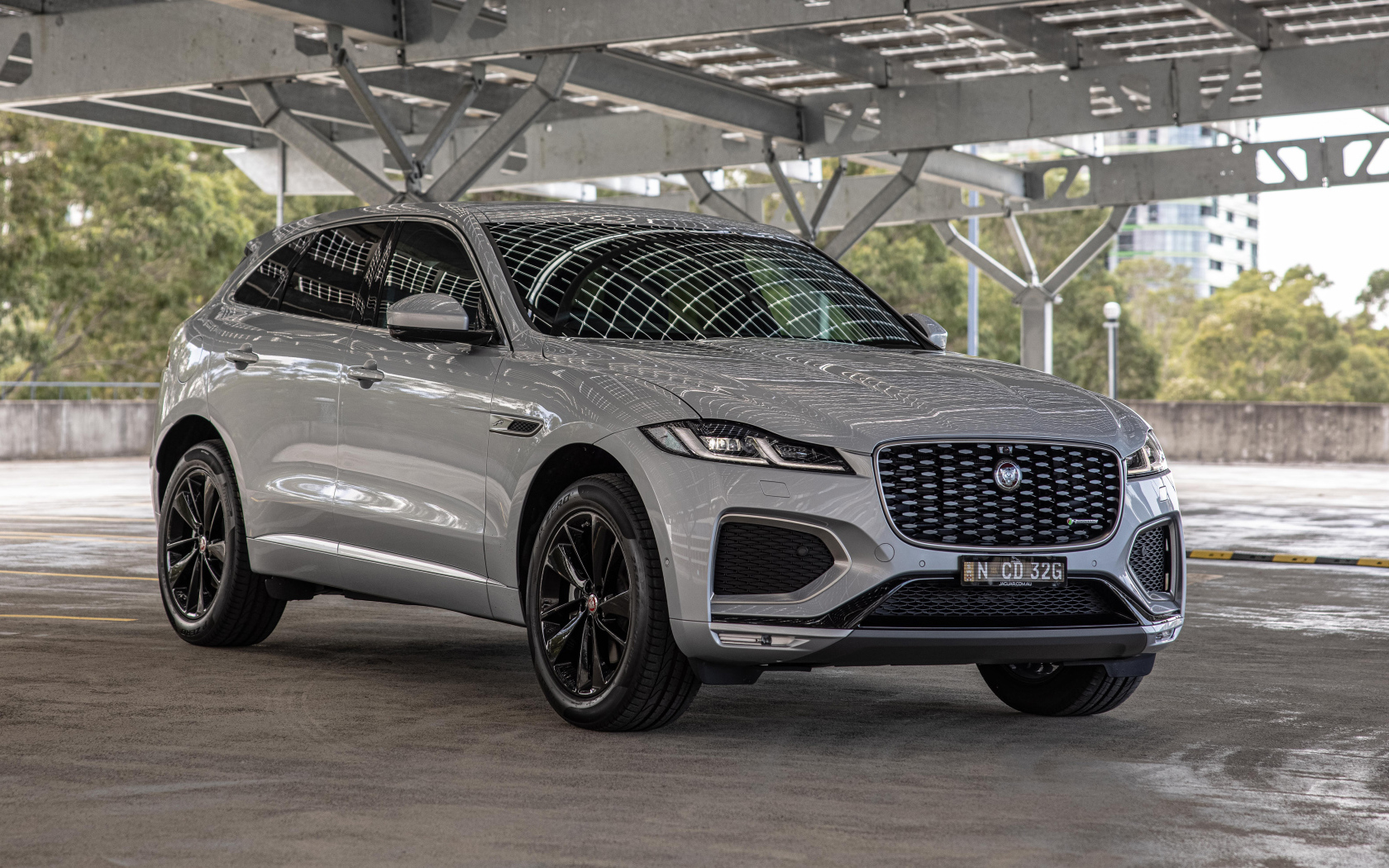 Кроссовер Jaguar F-Pace P250 R-Dynamic, 2021 года