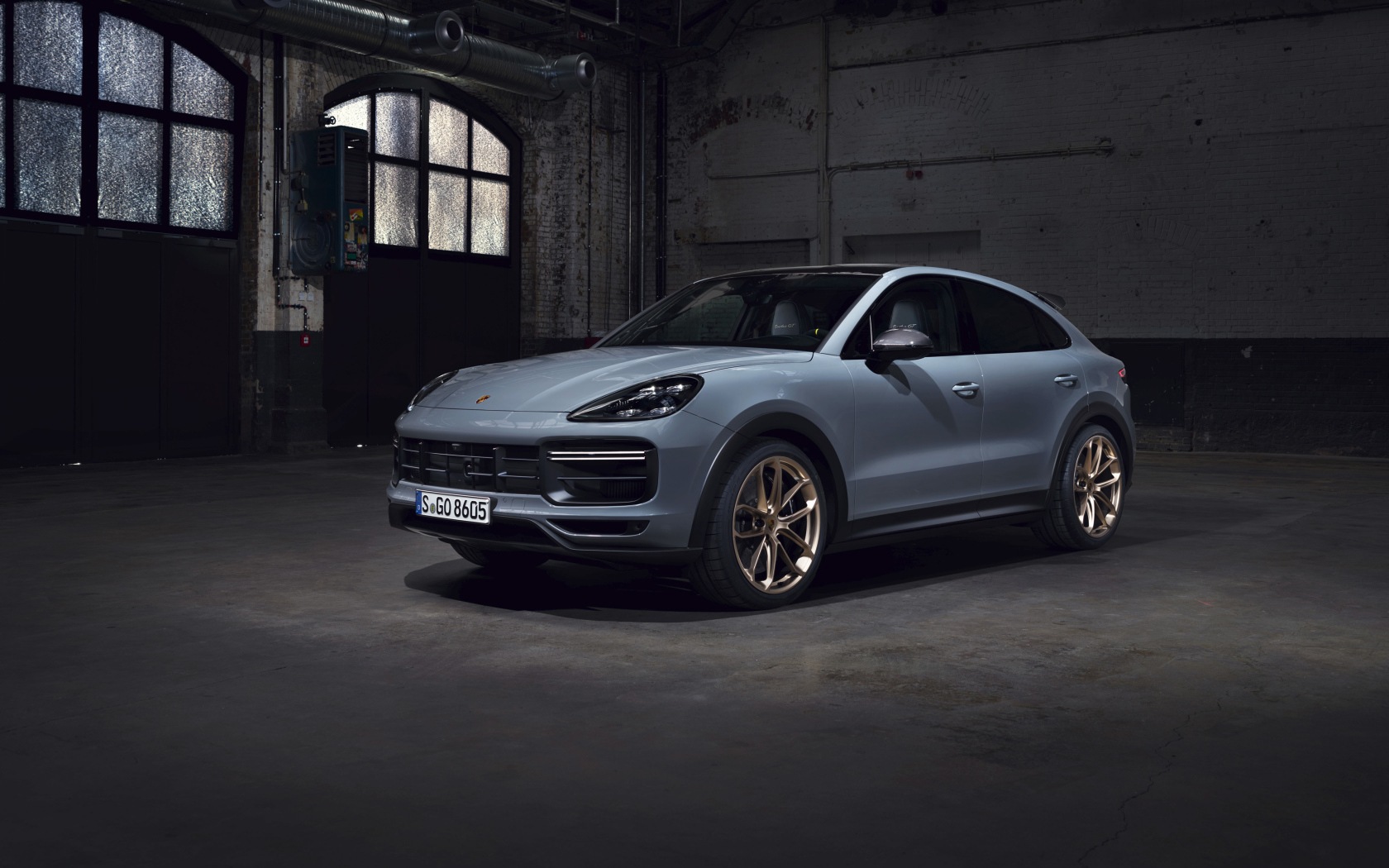 Кроссовер Porsche Cayenne Turbo GT 2021 года