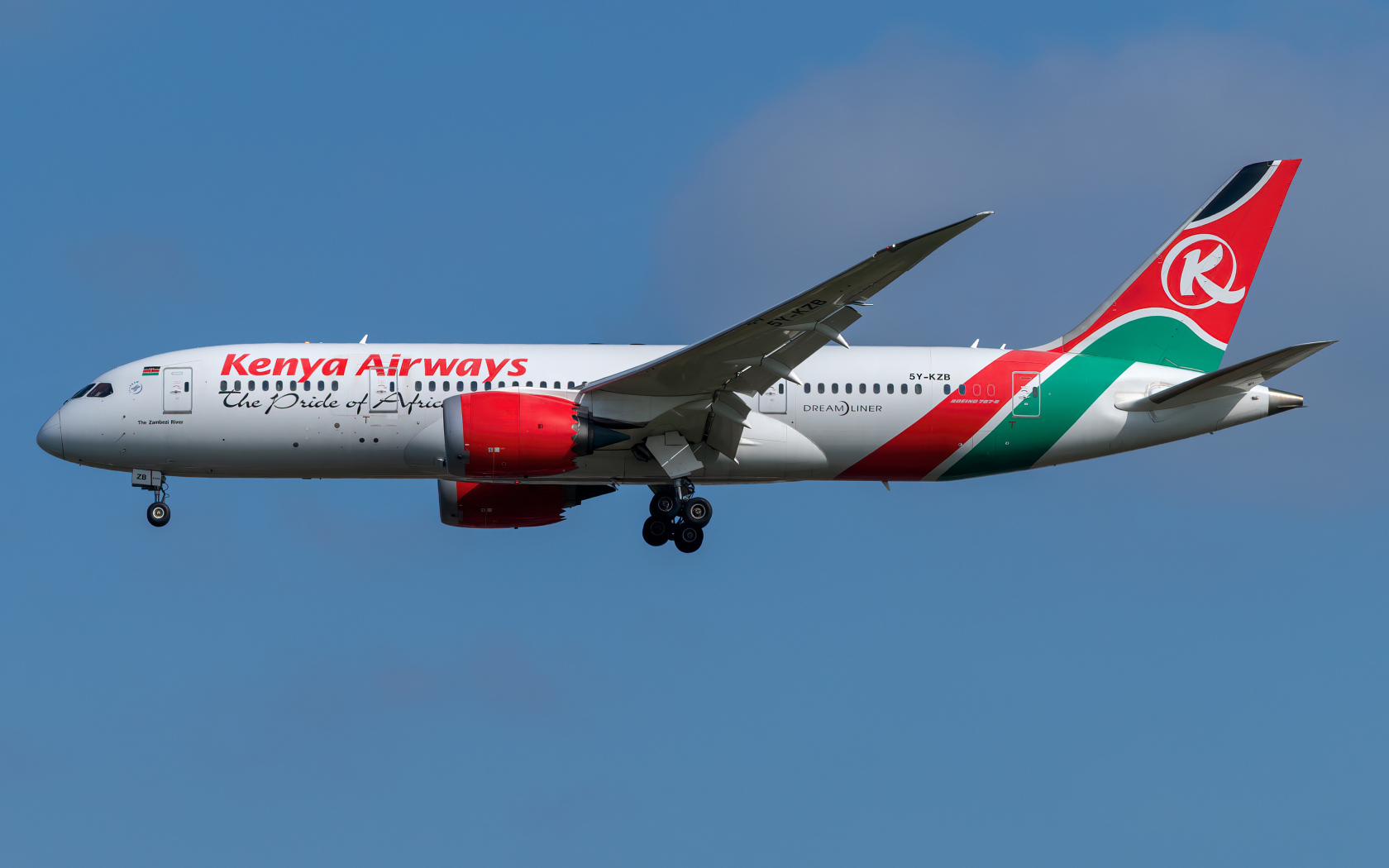 Пассажирский Boeing 787-8 авиакомпании  Kenya Airways в небе