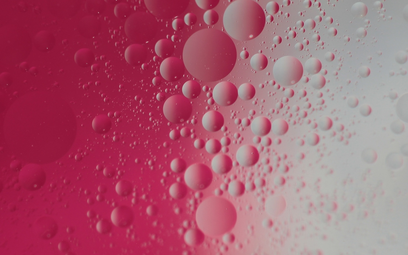 Пузыри на серо-розовом фоне