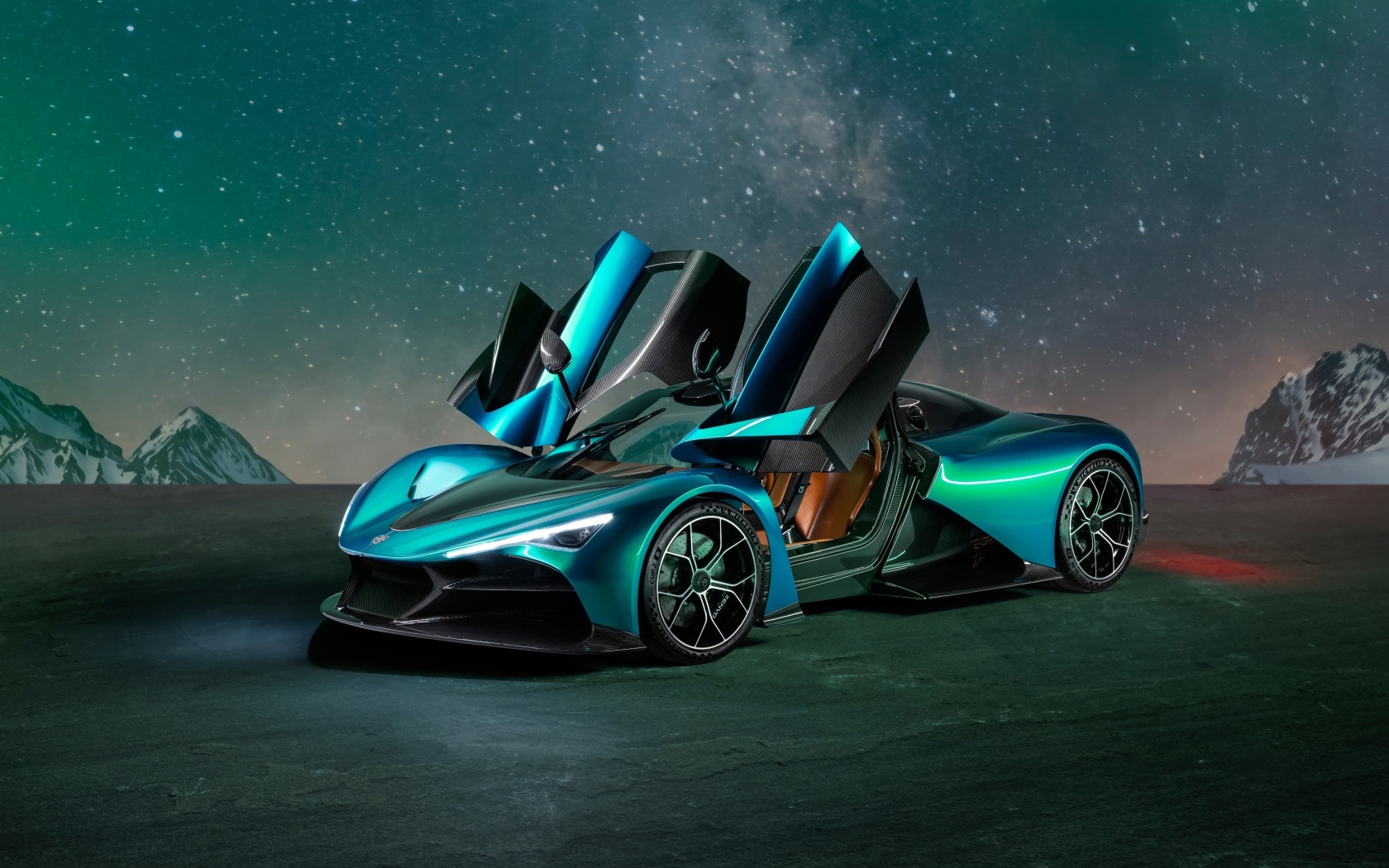 Автомобиль Zenvo Aurora Agil  с открытыми дверями