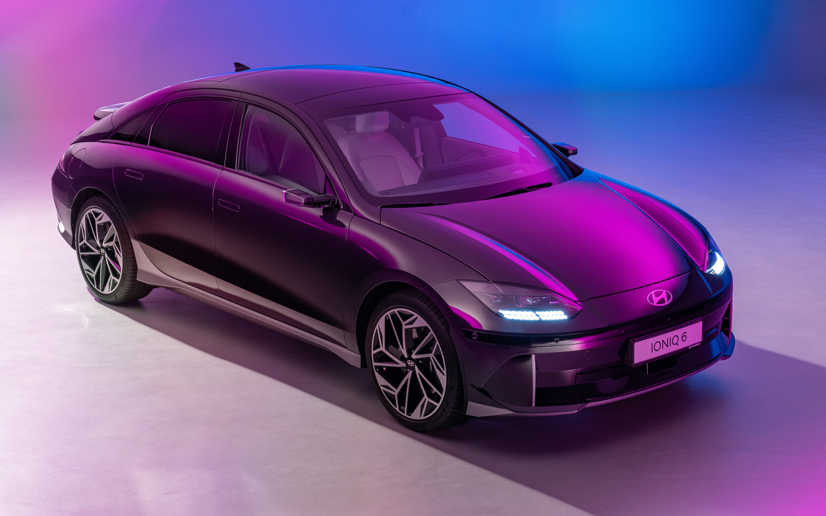 Автомобиль Hyundai IONIQ 6 2022 года