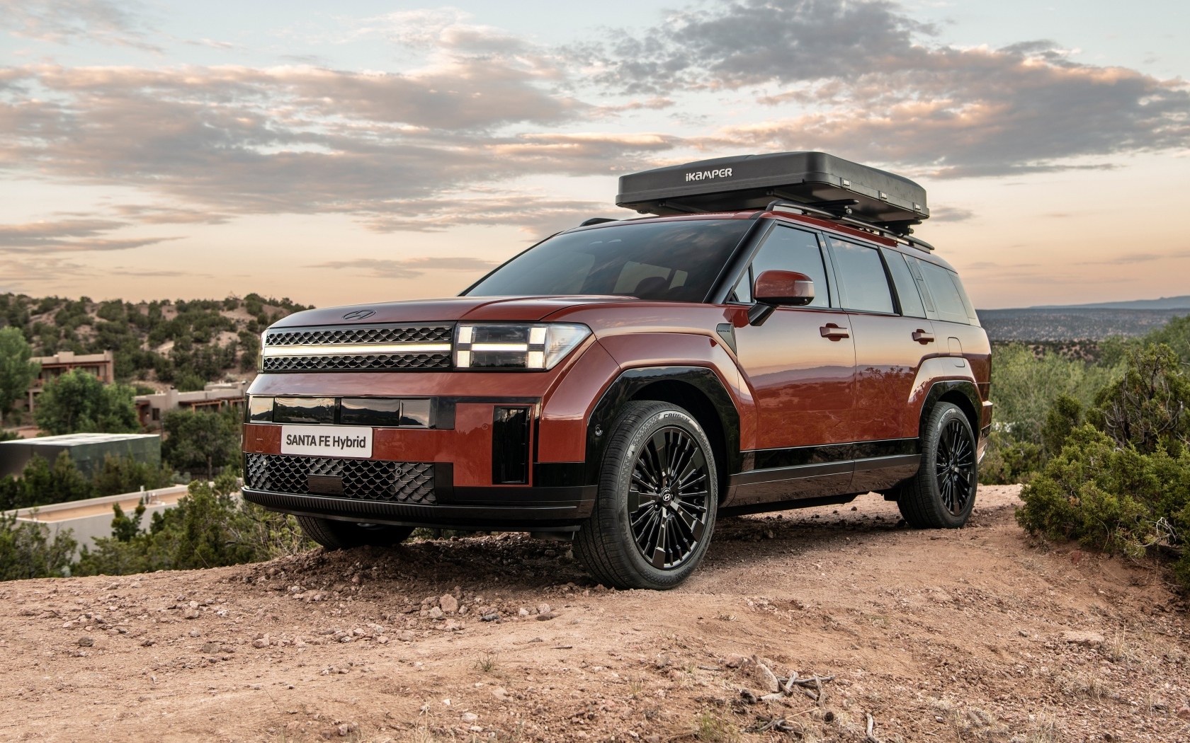 Автомобиль Hyundai Santa Fe Hybrid 2023 года