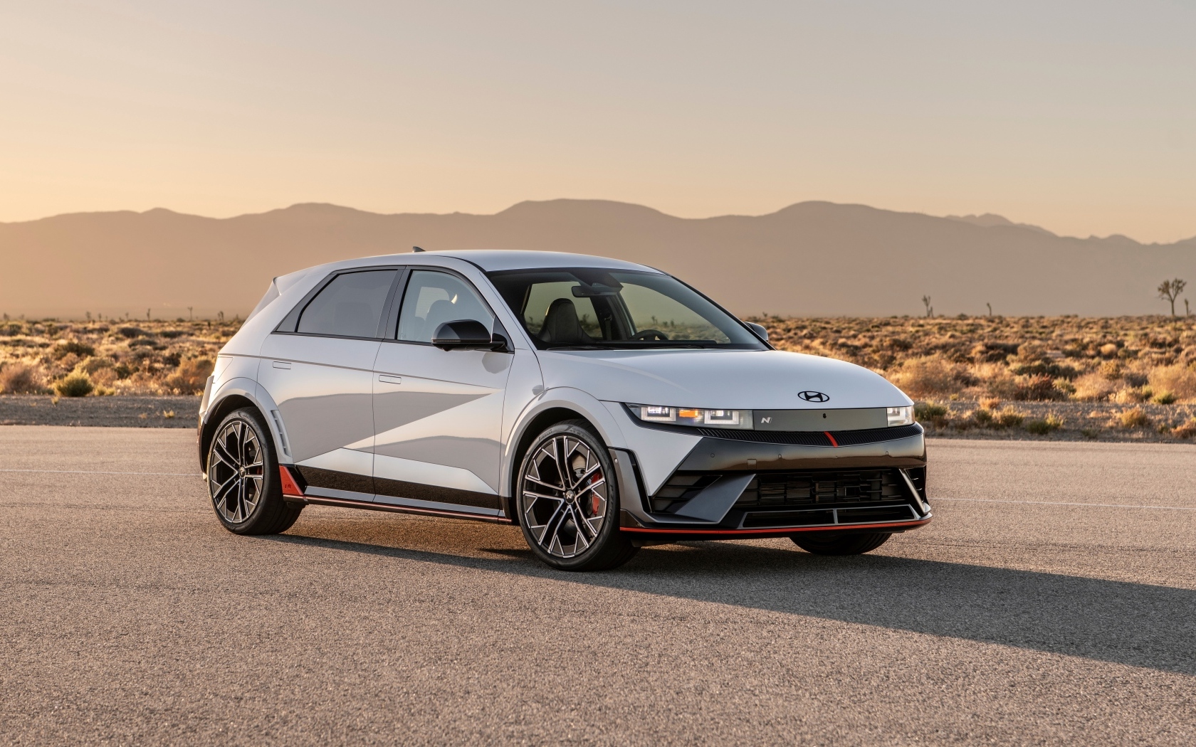 Автомобиль Hyundai IONIQ 5 N 2025 года