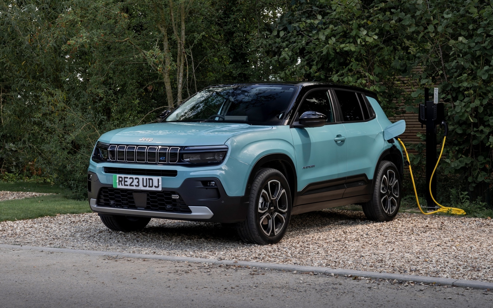 Автомобиль Jeep Avenger BEV Summit 2023 года