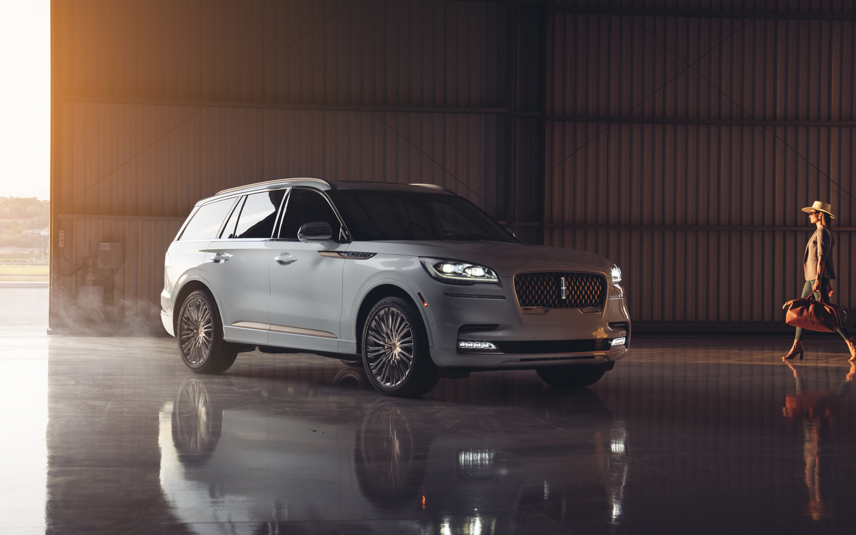 Большой Lincoln Aviator Shinola Concept 2022