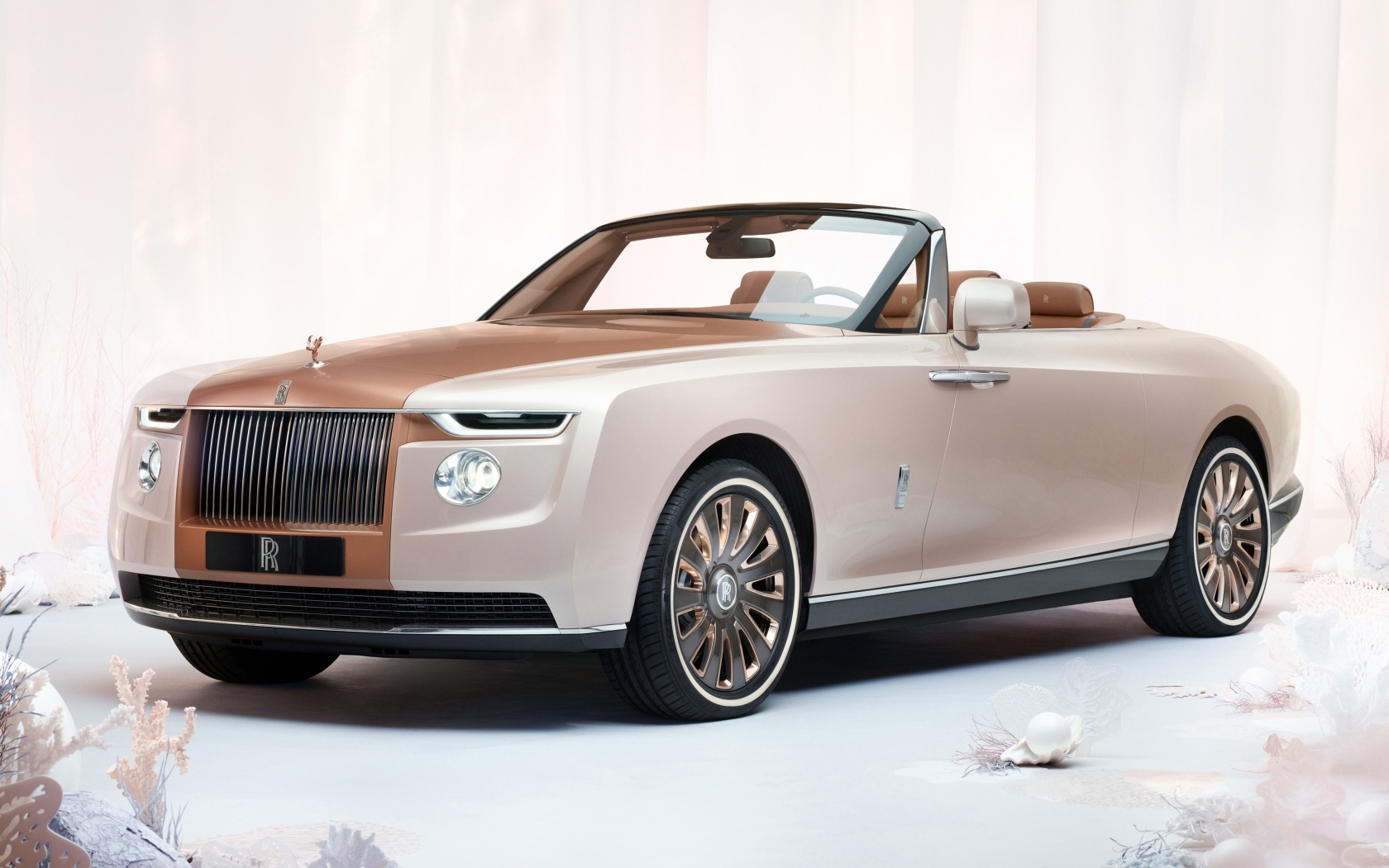 Автомобиль кабриолет Rolls-Royce Boat Tail