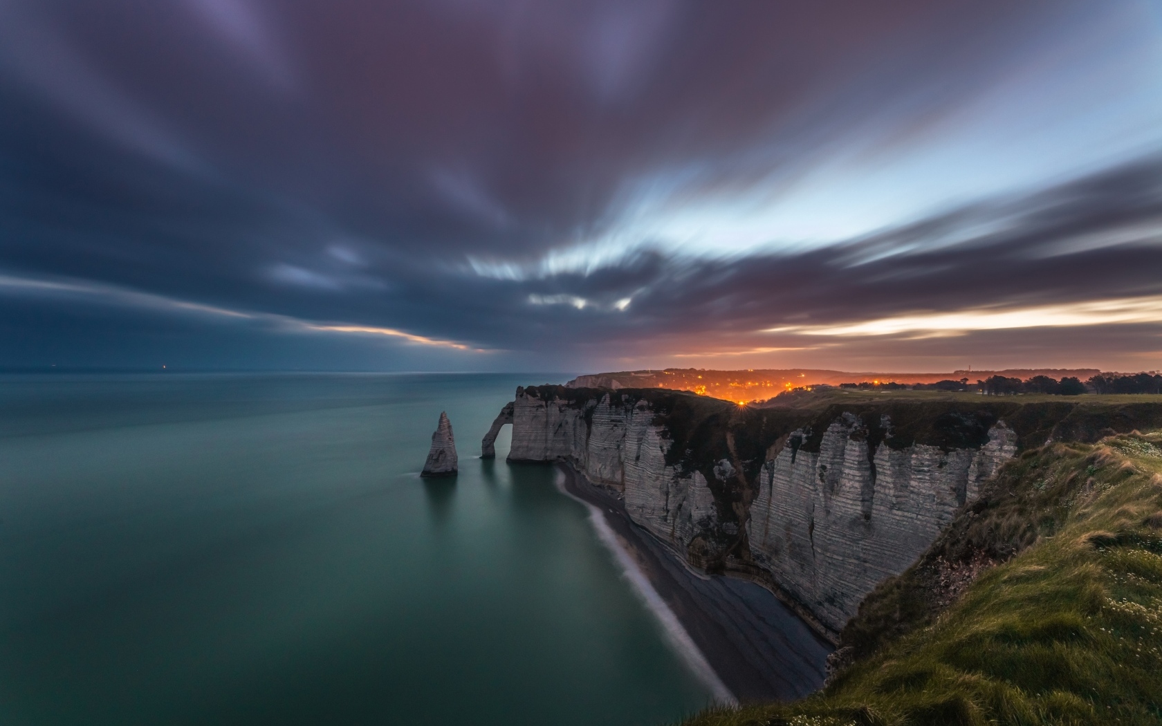 Крутой утес у моря, Австралия