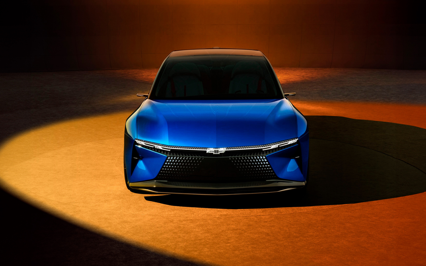 Вид спереди на автомобиль концепт  Chevrolet FNR-XE