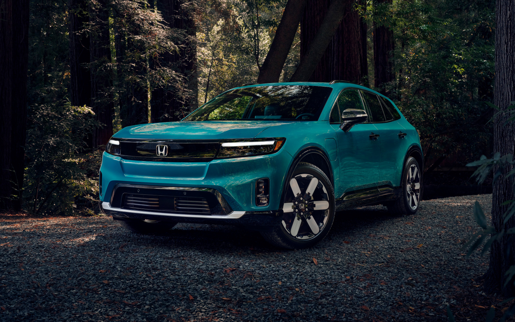 Голубой автомобиль Honda Prologue Elite  2024 года