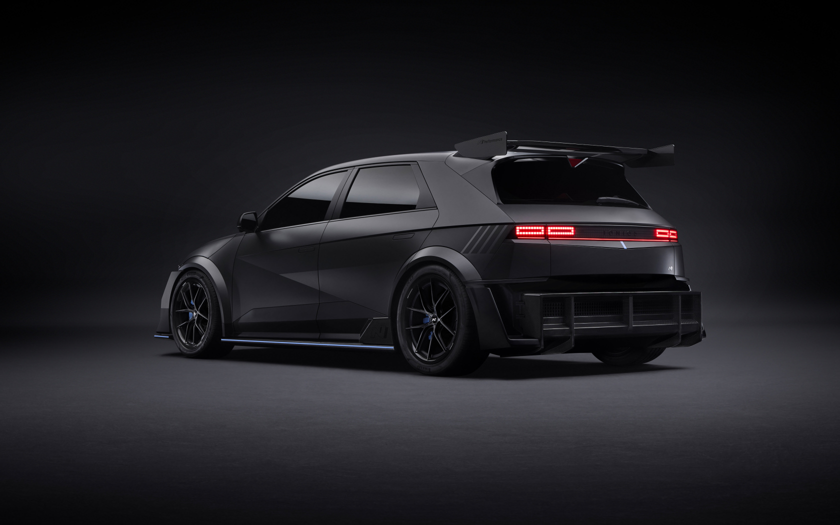 Вид сзади на Hyundai IONIQ 5 N NPX1 Concept 2024 года