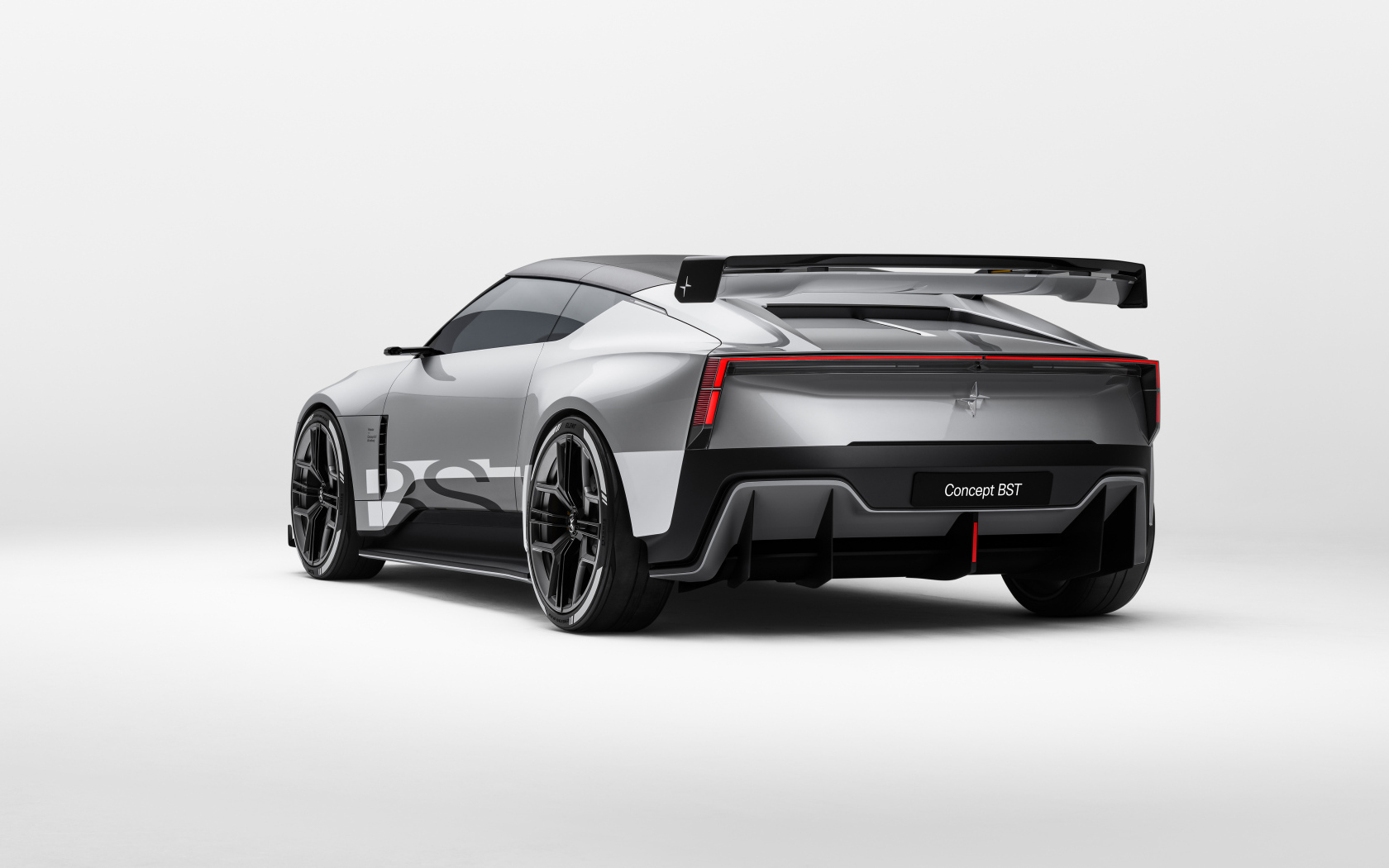 Вид сзади на автомобиль Polestar Concept BST 2024 года