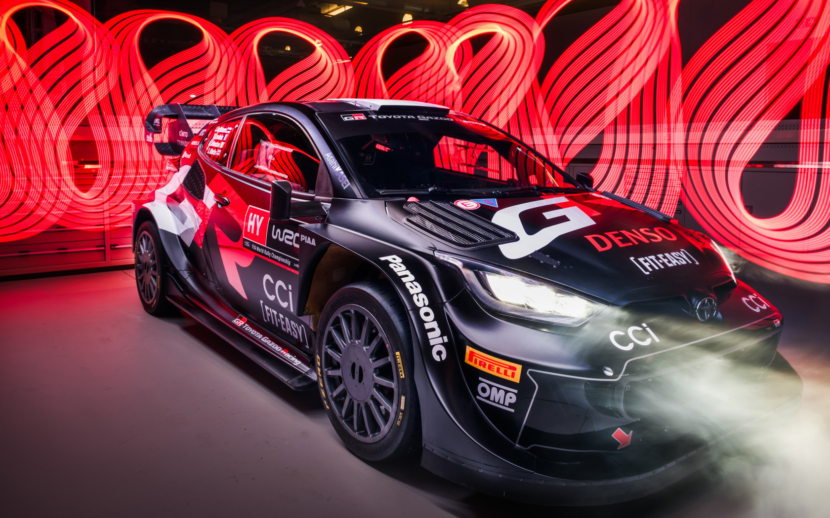 Спортивный автомобиль Toyota GR Yaris Rally1 Hybrid 2024 года