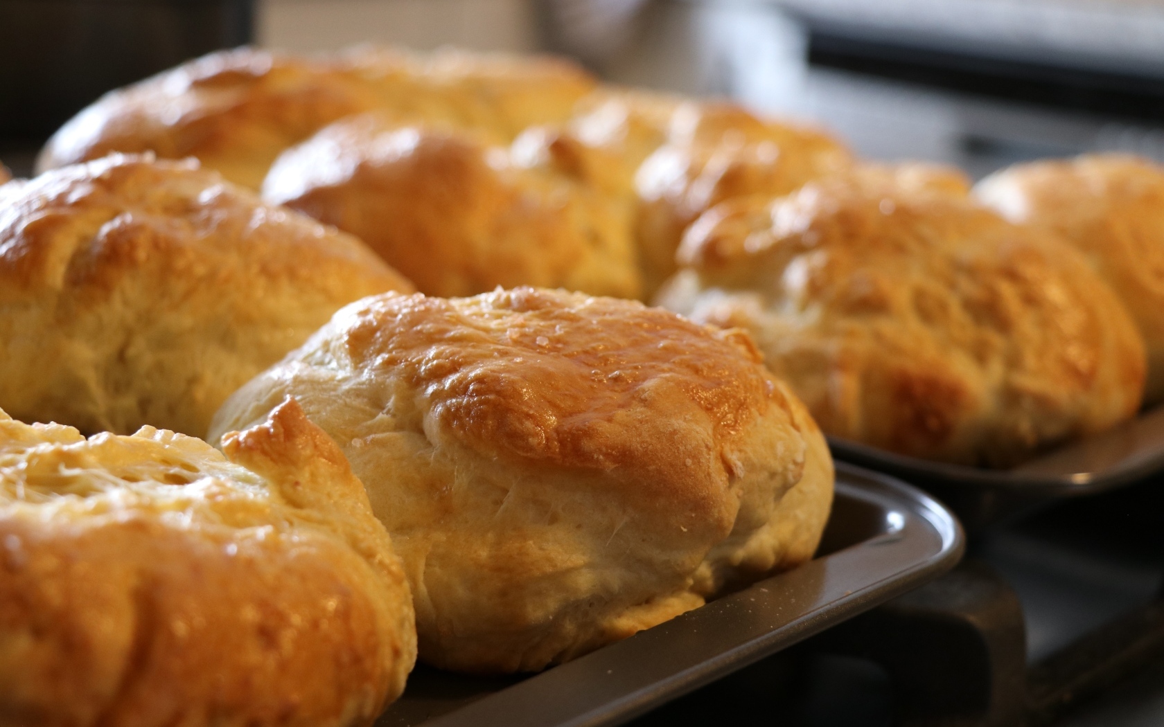 Свежие аппетитные булочки