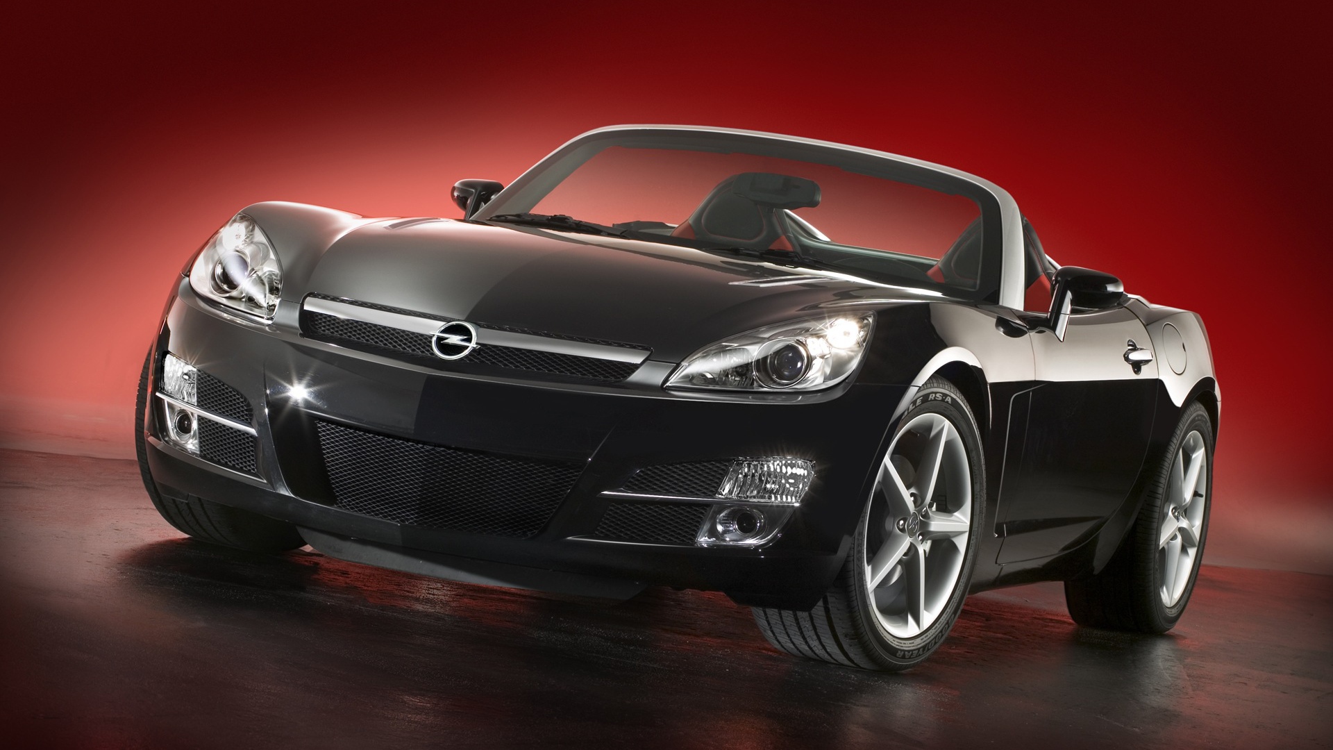 Черный Opel GT Turbo