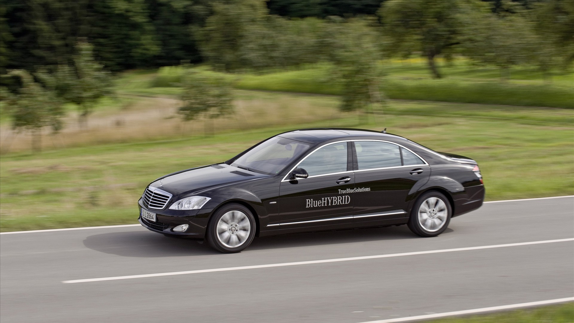 Респектабельный Mercedes