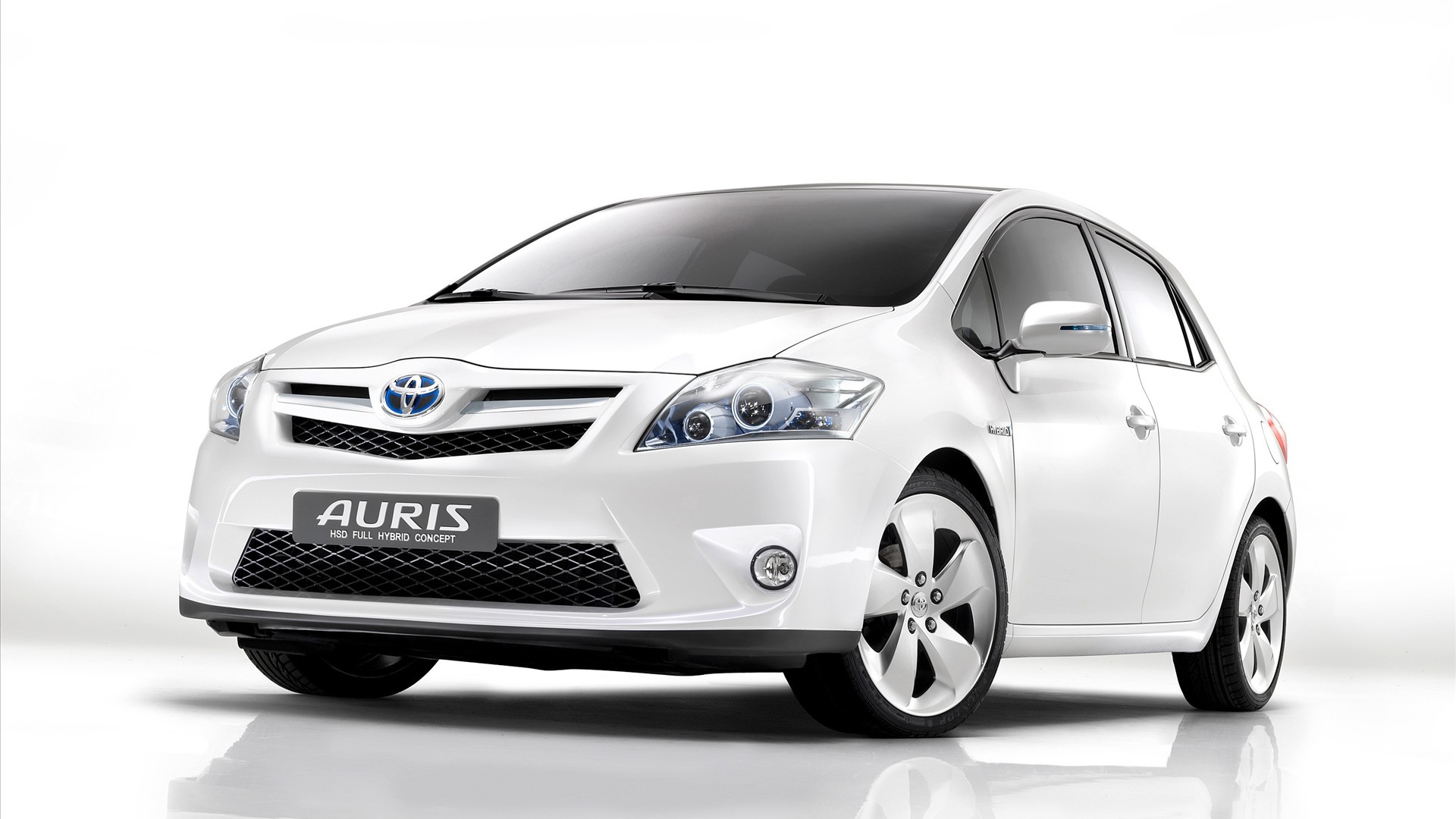 Toyota Auris HSD гибрид