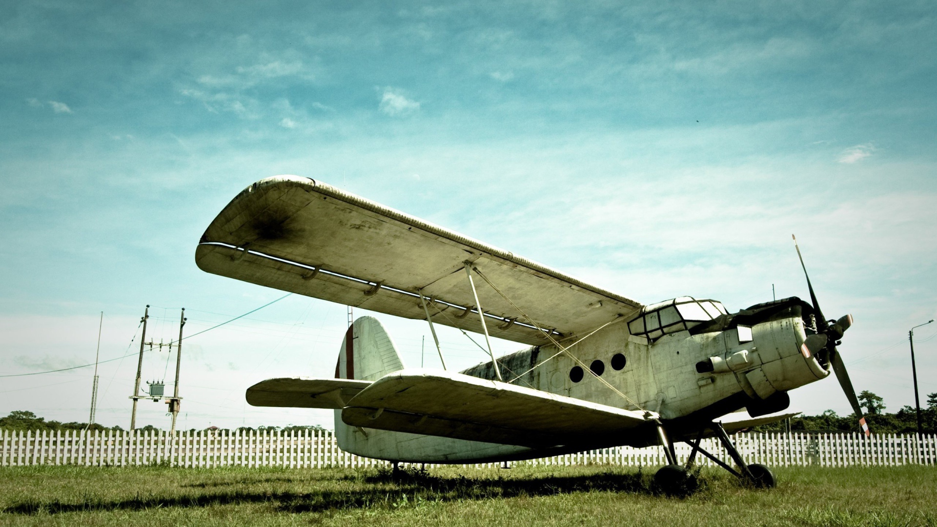 Легкомоторный самолет