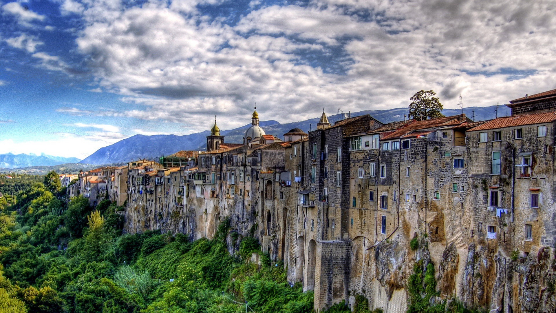 Городские стены