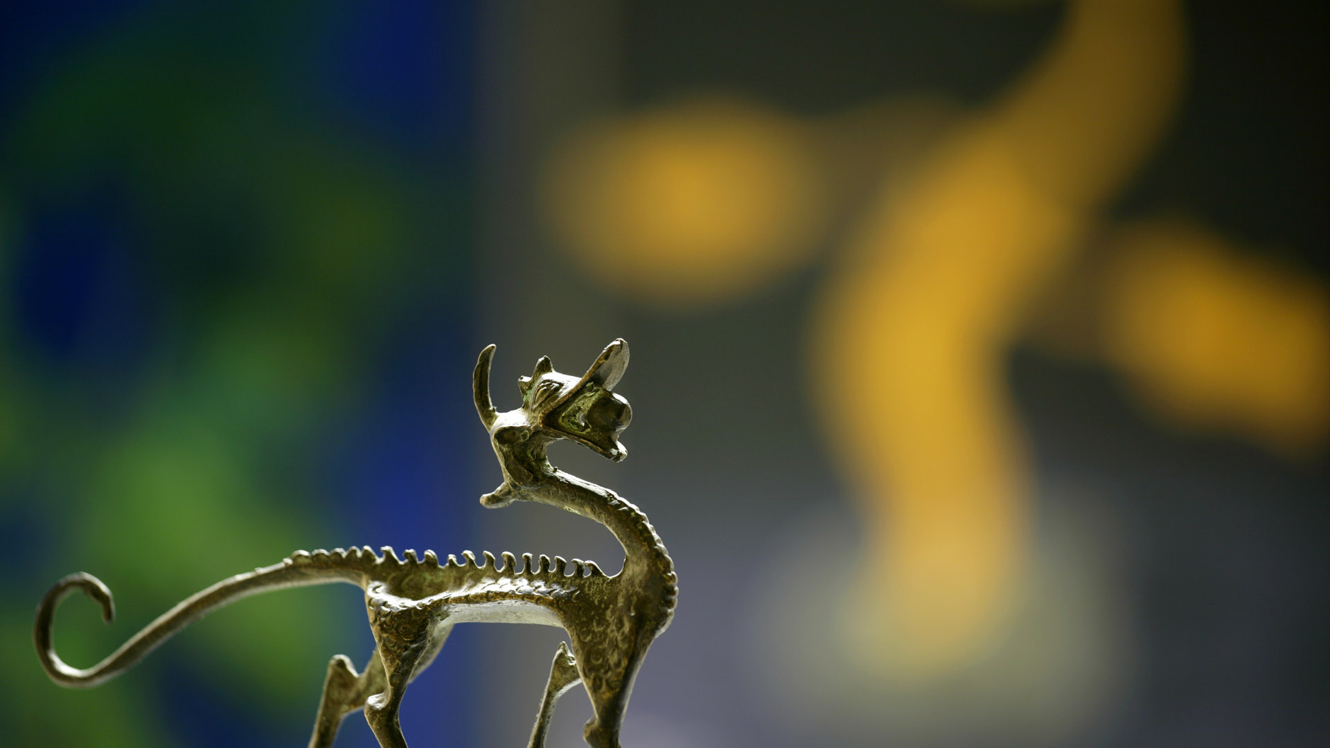 Китайская фигурка