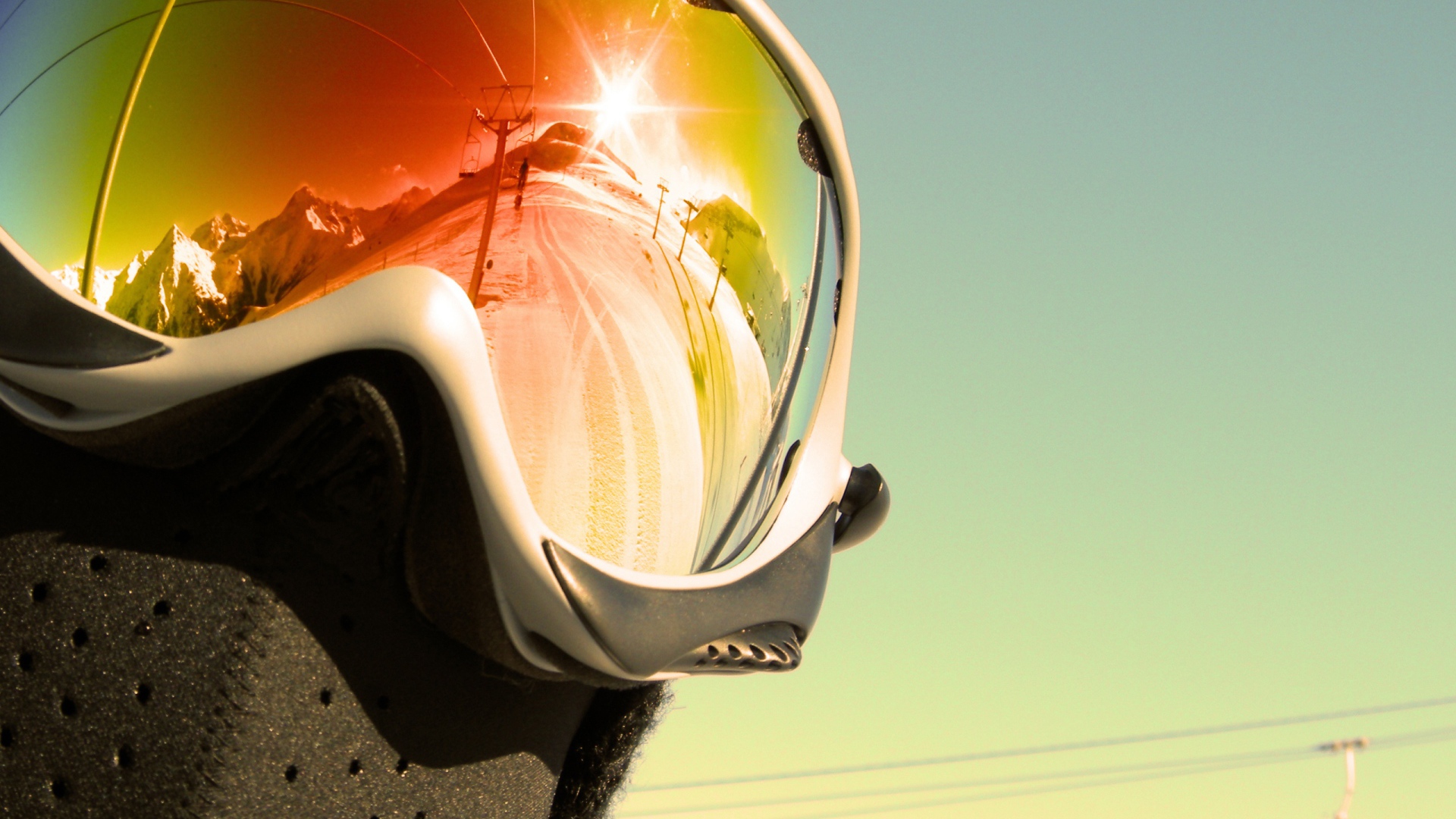 Отражение в маске