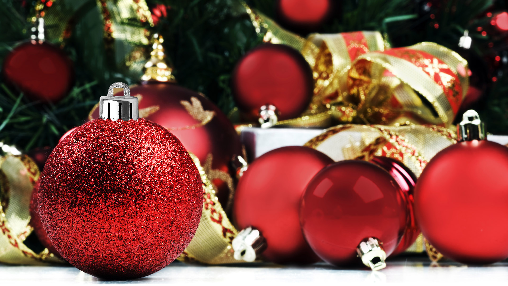 Красивые елочные игрушки