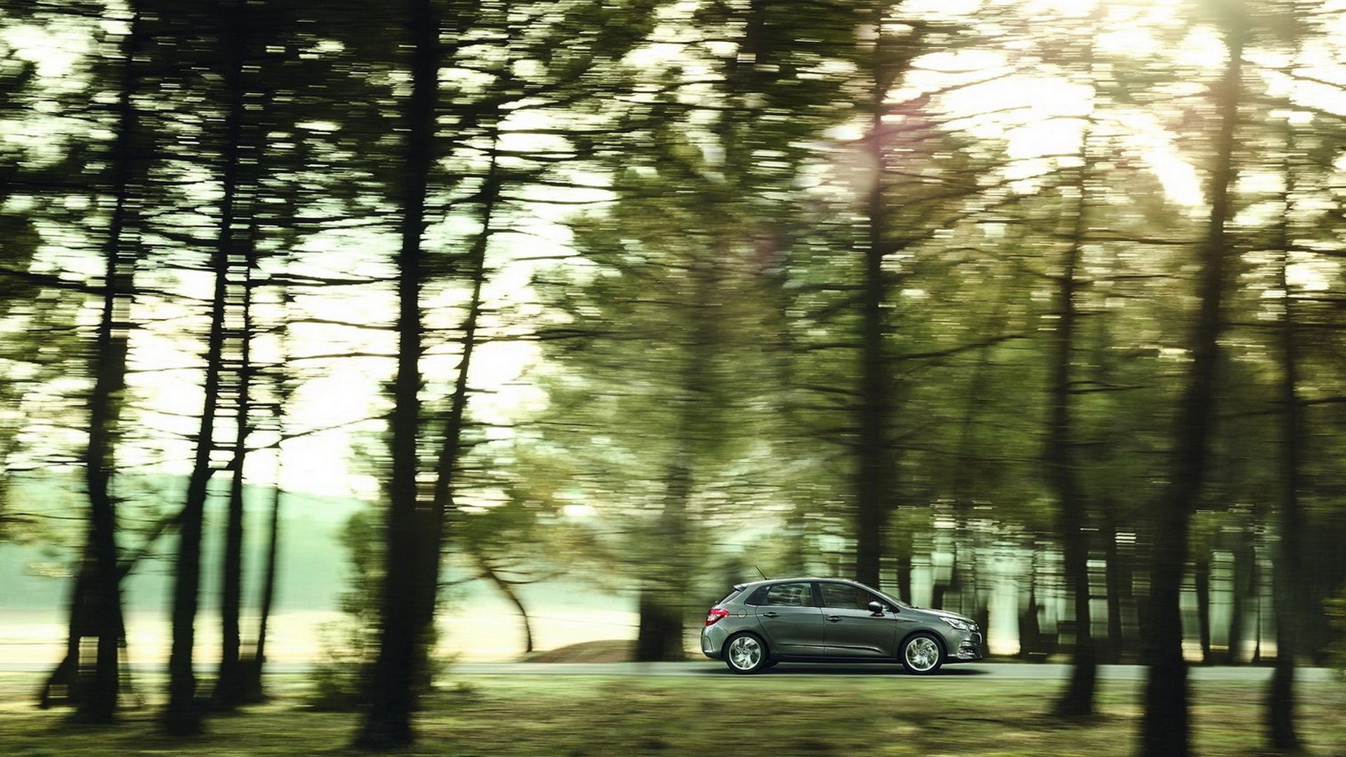 Ситроен С4 в движении