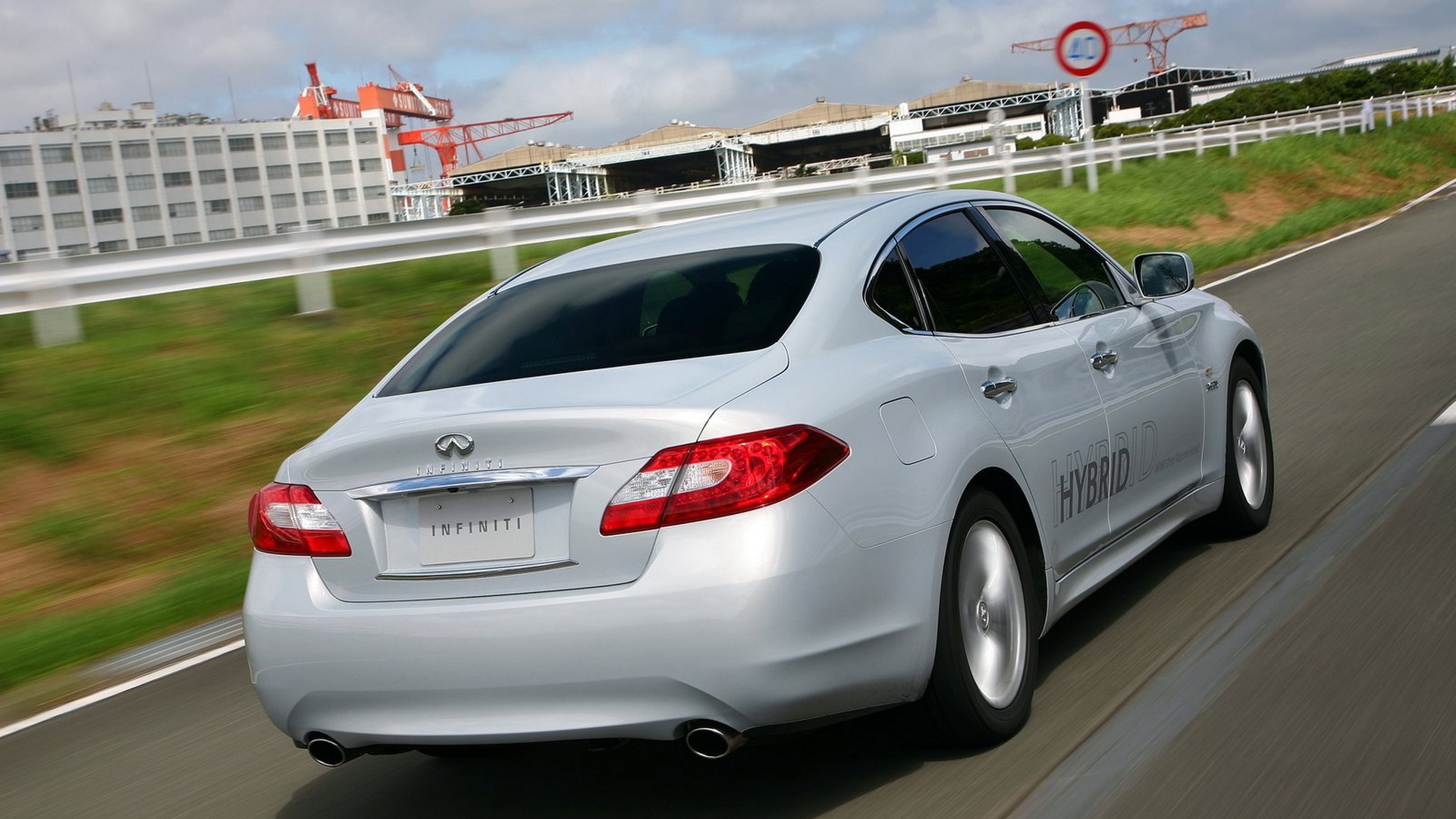 Инфинити М35