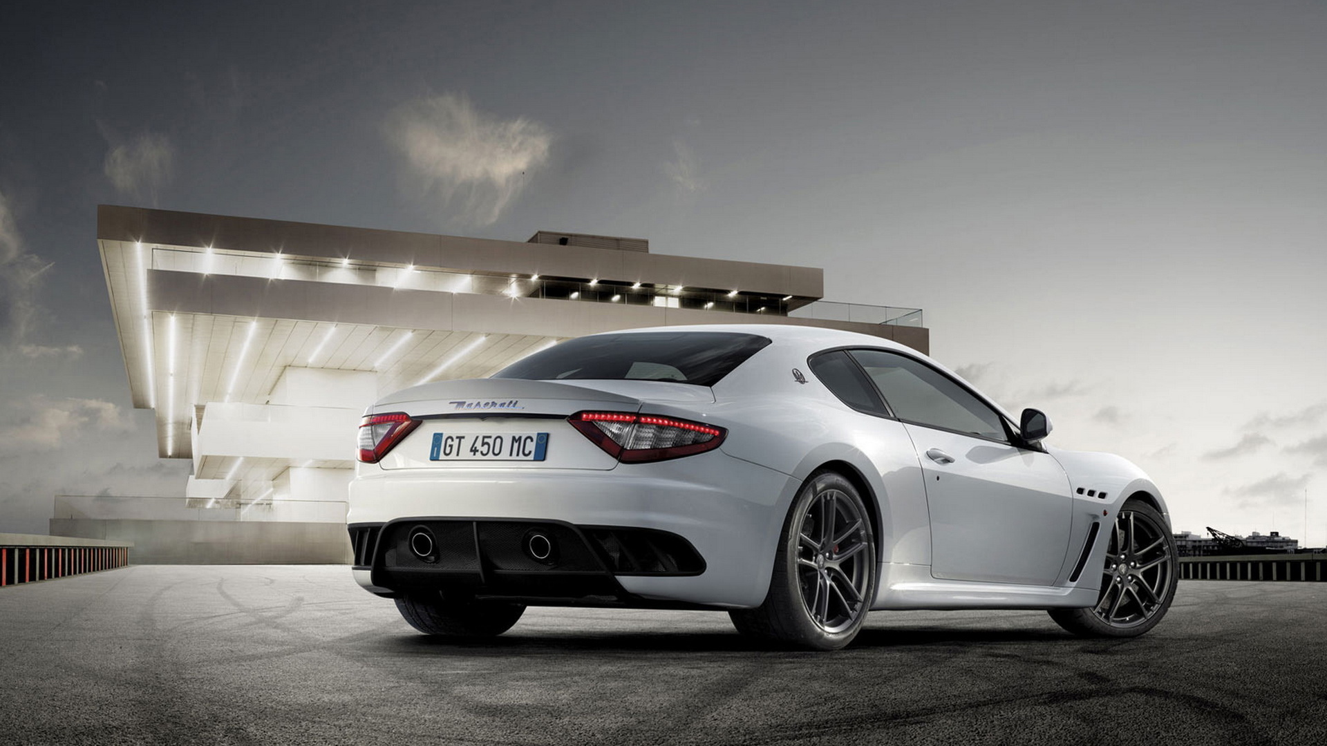 Мазерати Грантуризмо