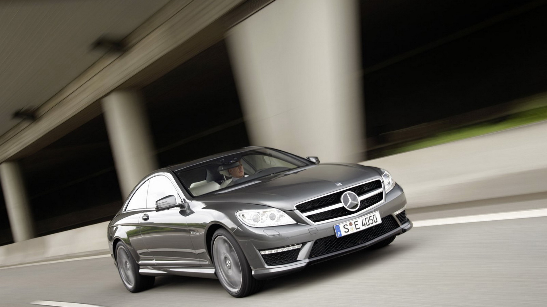 Мерседес Бенц CL63 AMG