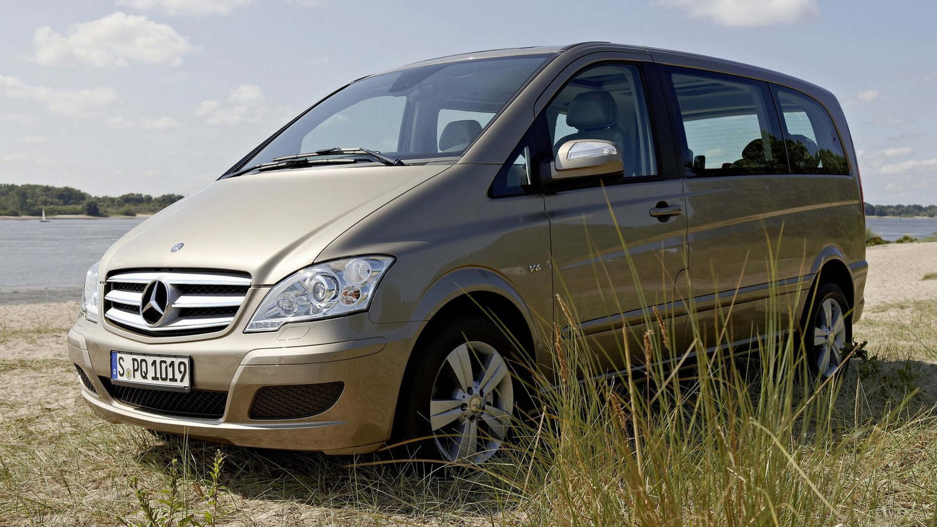 Новый Мерседес-Бенц Виано