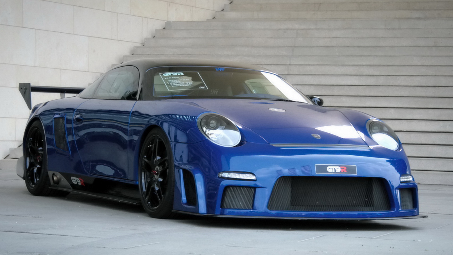 Мощный Порше ДжиТи 9 Р