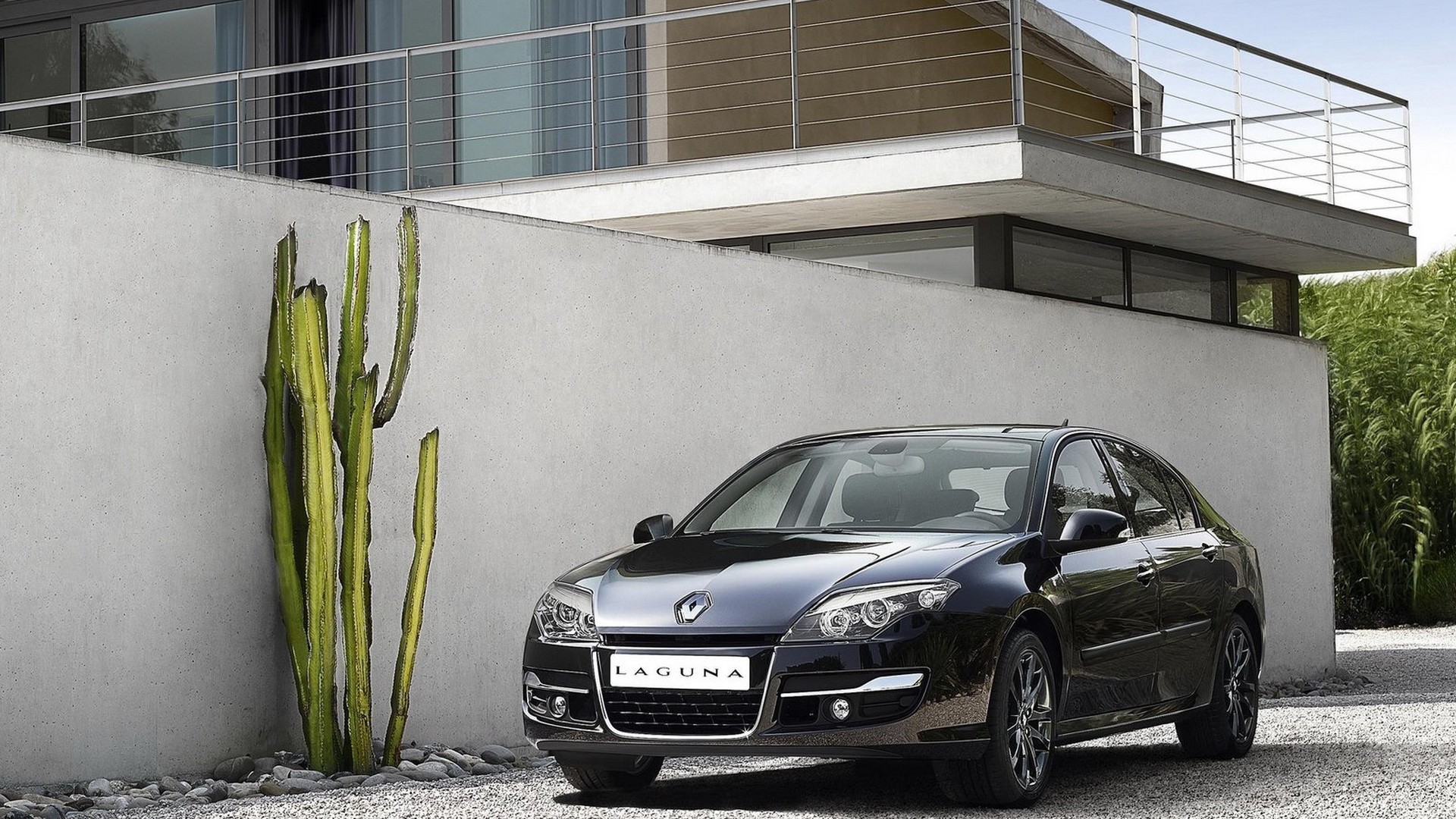 Рено Лагуна 2011