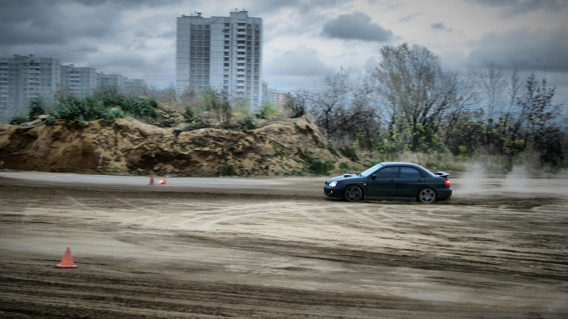 Субару Импреза на полигоне