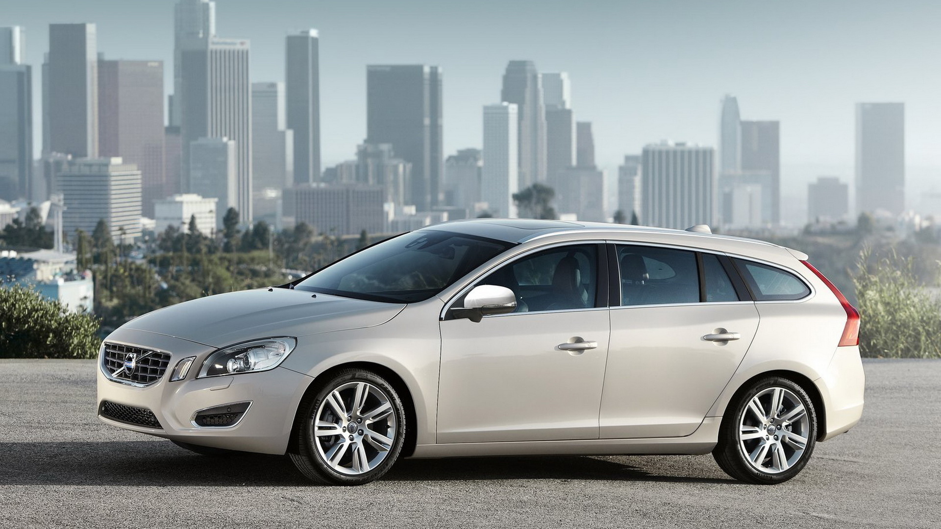 Вольво В60 - автомобиль для города