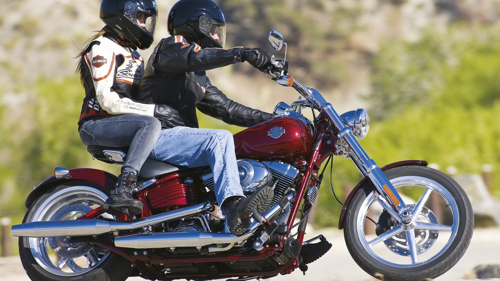 Харлей Девидсон FXCWC