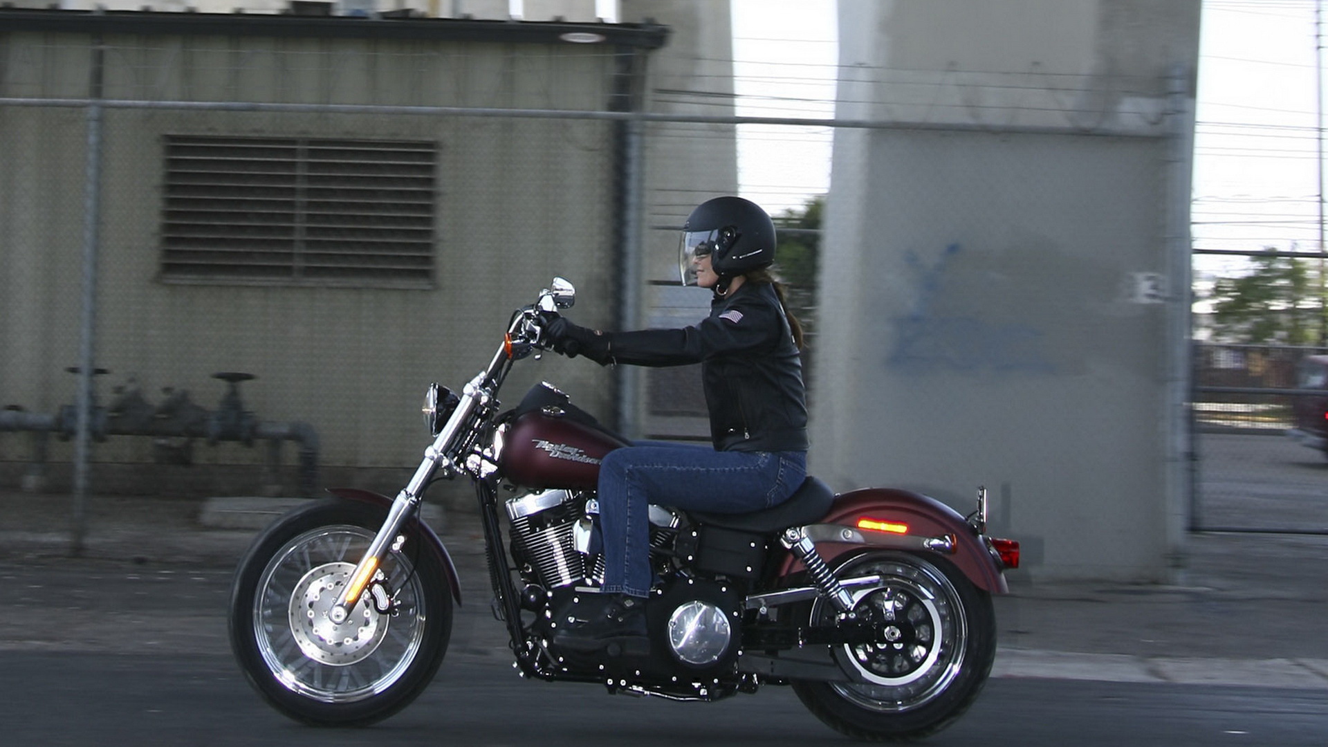 классический Харлей Девидсон FXDB