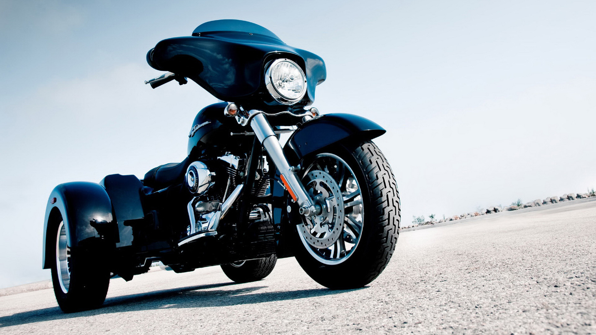 Харлей Девидсон TRIKE FLHXXX