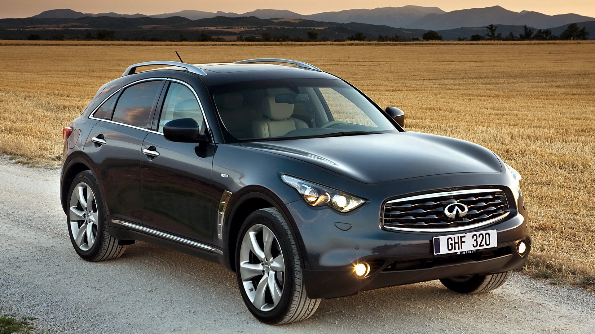Infiniti FX37
