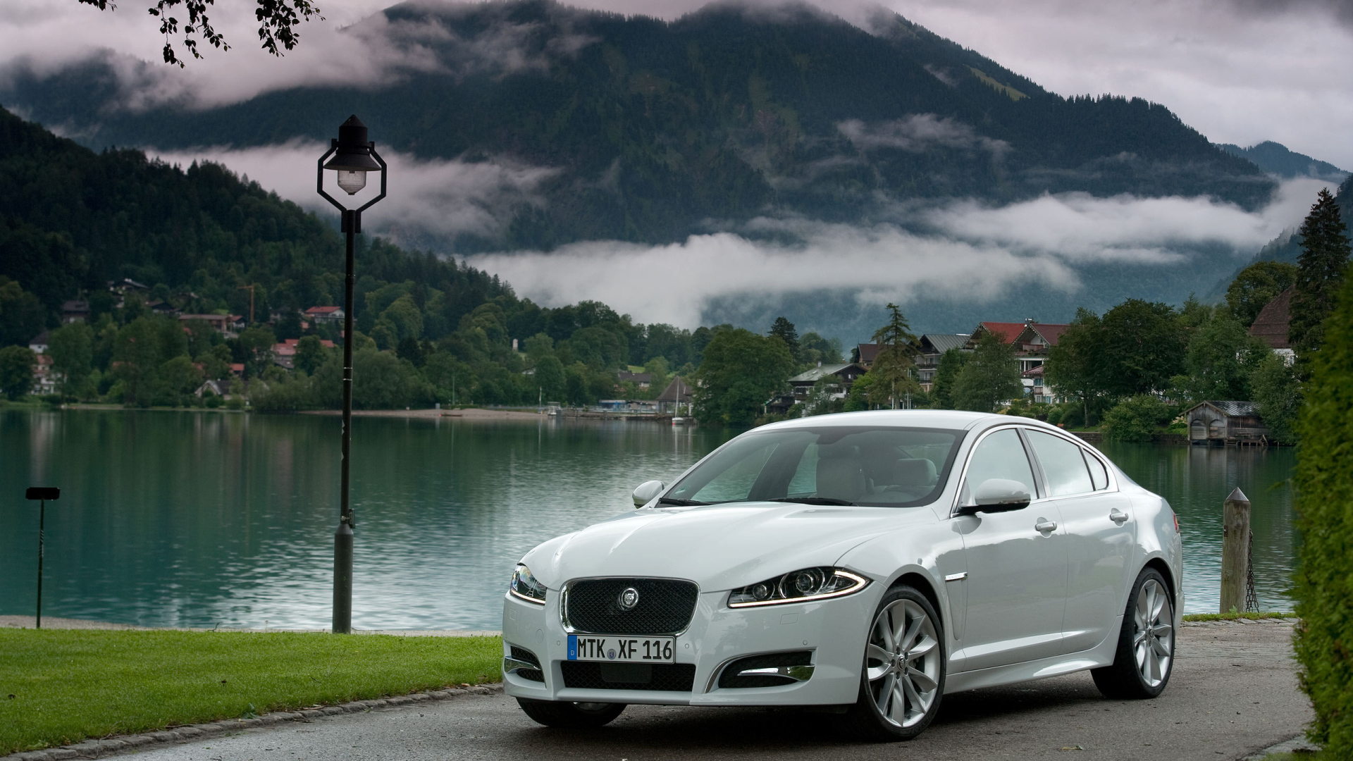 Jaguar-XF