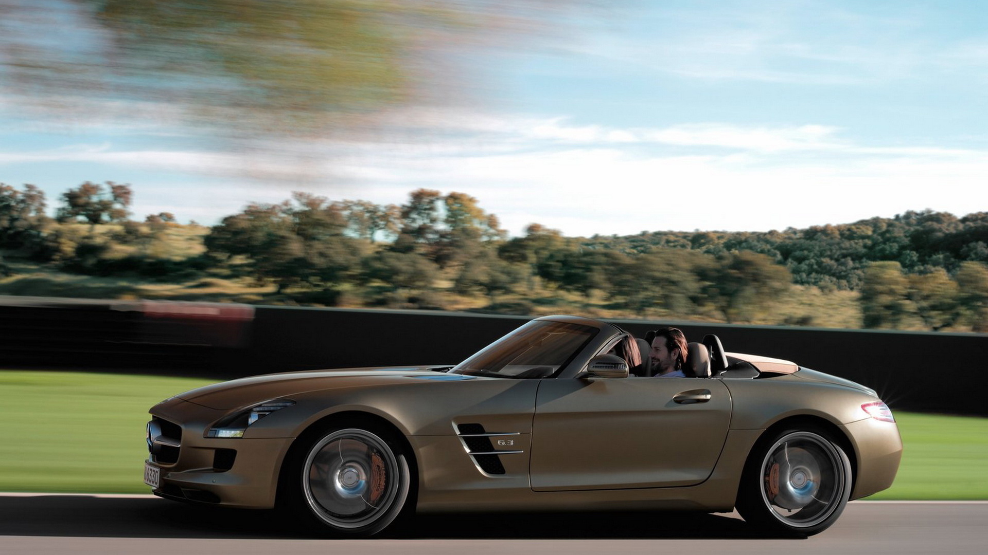 Mercedes-Benz-SLS-AMG Roadster