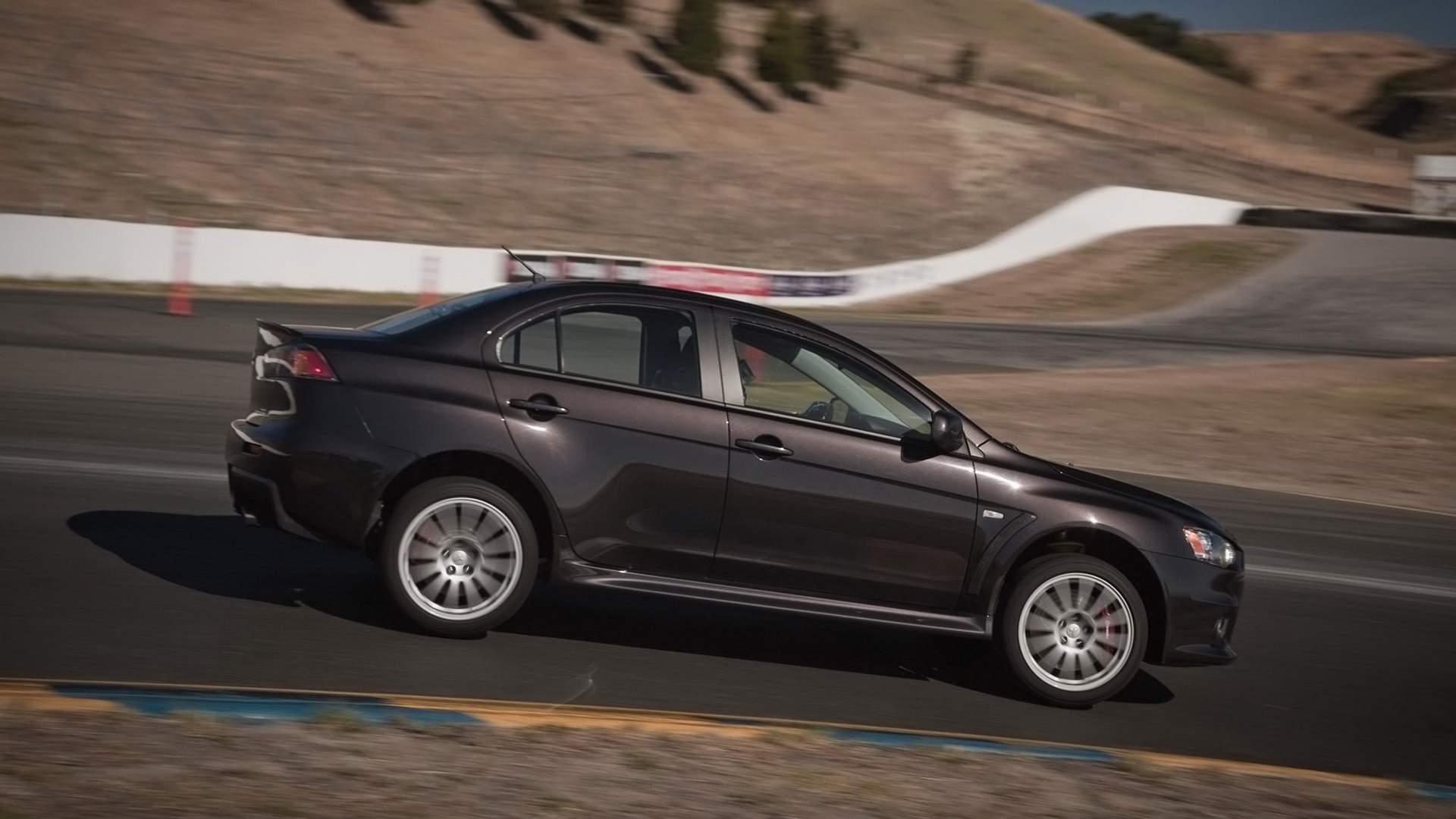 Mitsubishi-Lancer-Evolution