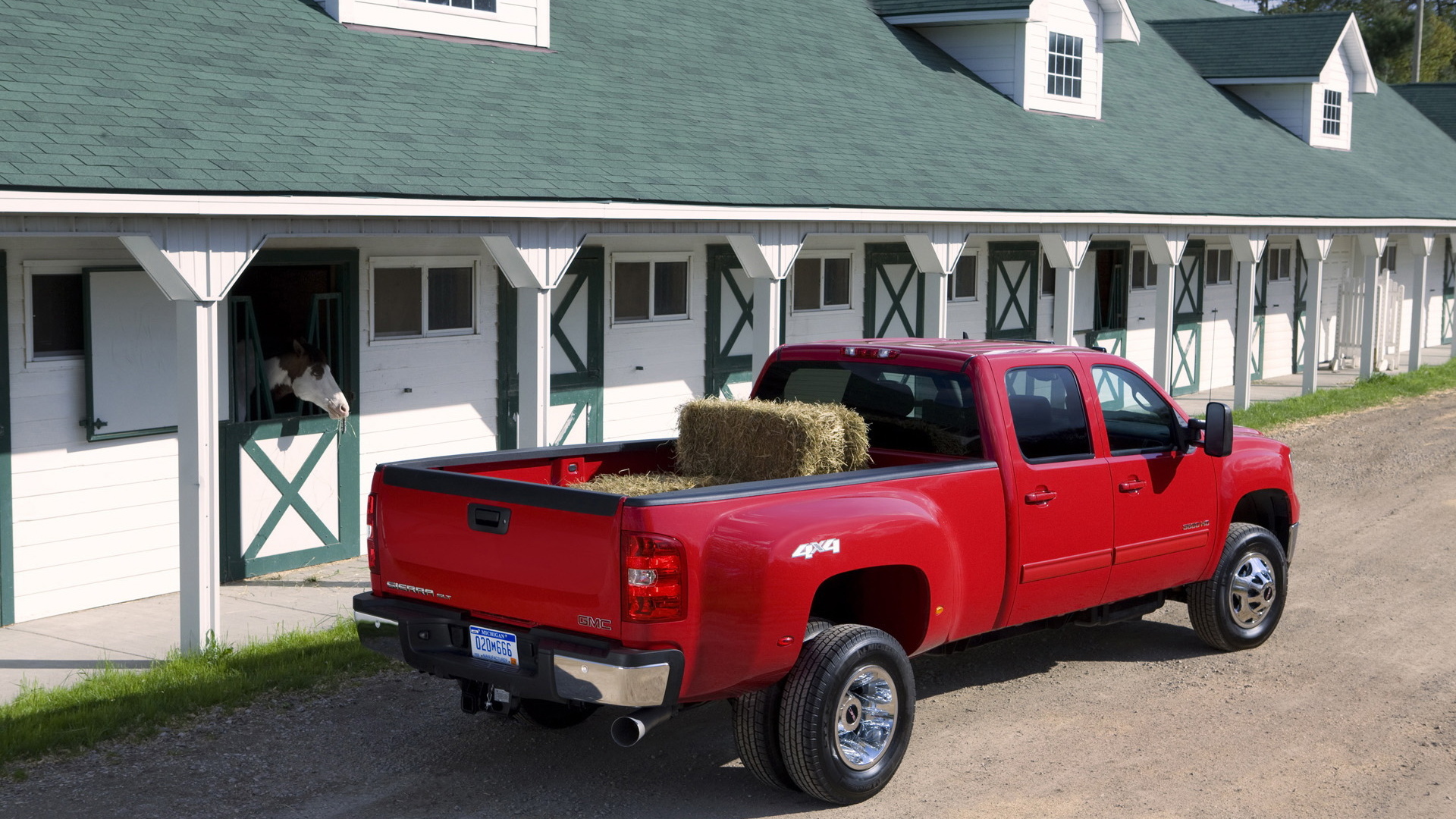 2011-GMC-Sierra-HD-3500