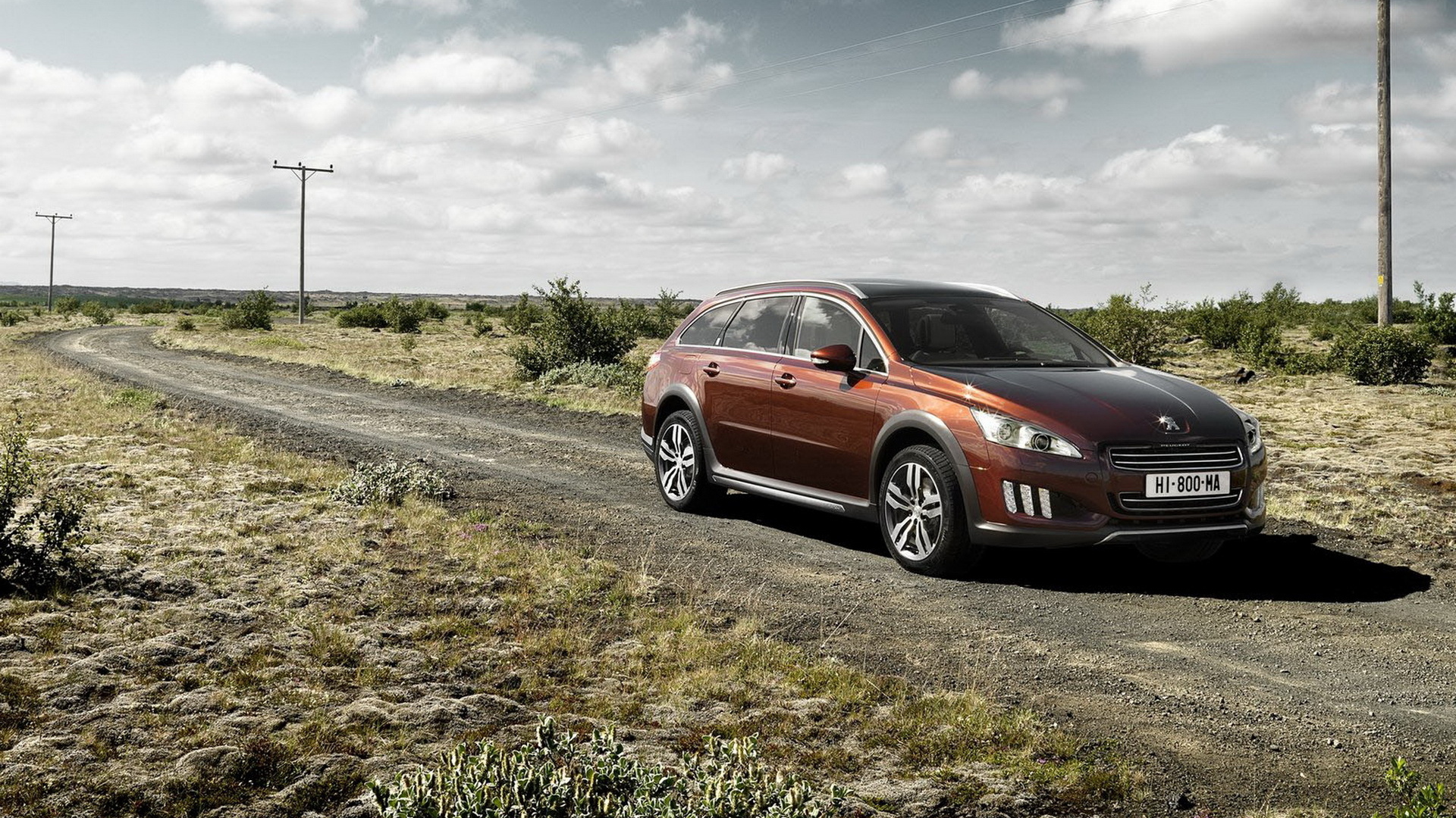 новый Peugeot-508 RXH