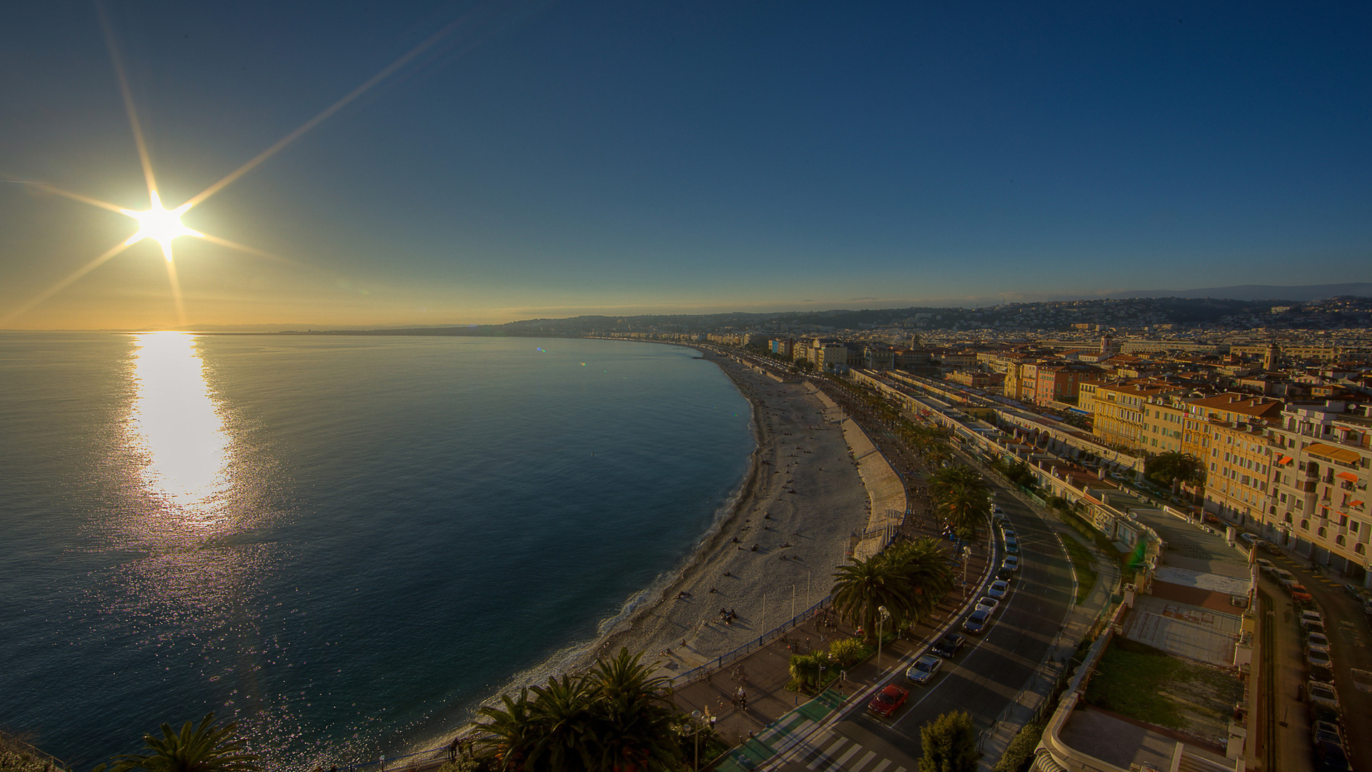 Побережье города