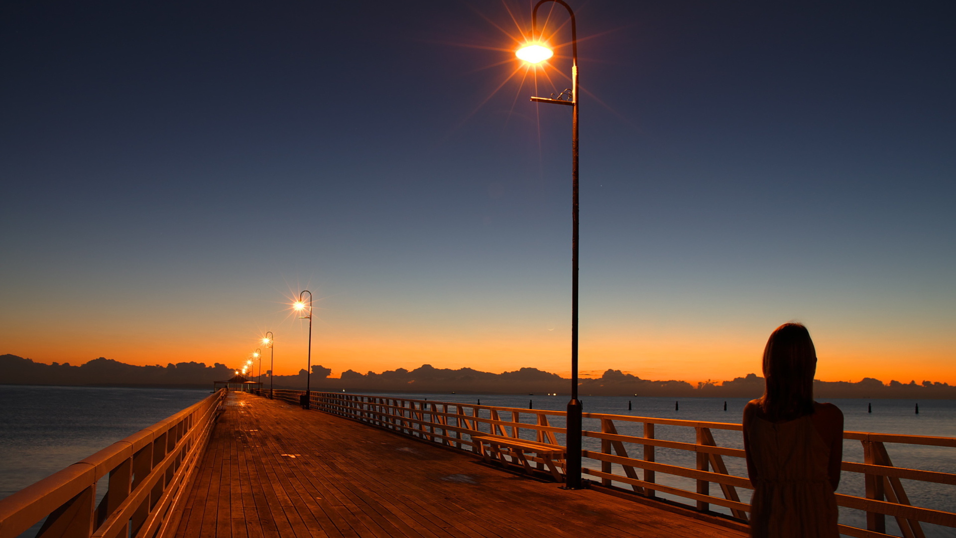 Мост с фонарями